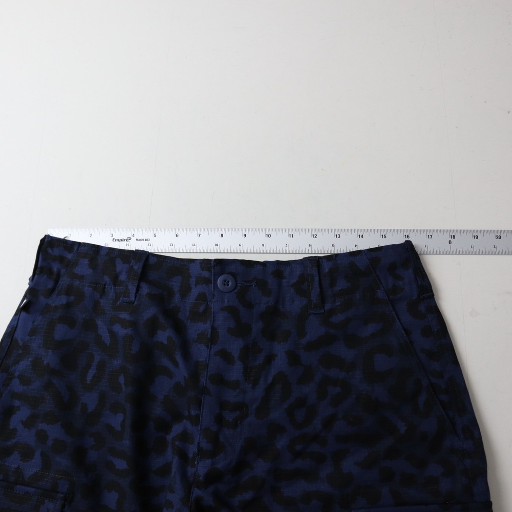 Nike Shorts Mens 32 Blue Black SB Kearny Cargo Leopard Print AOP Ripstop Skater - Picture 11 of 16